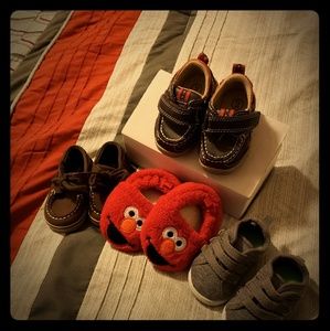 Boys infant / toddler shoe lot all size 2